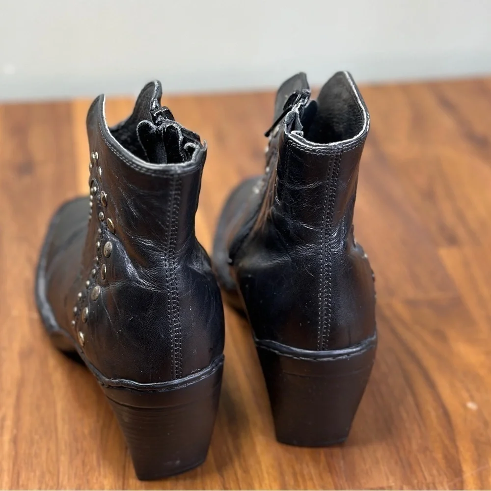 Josef Seibel Black Ankle Boot Studded Crinkle Leather Low cut  Leather